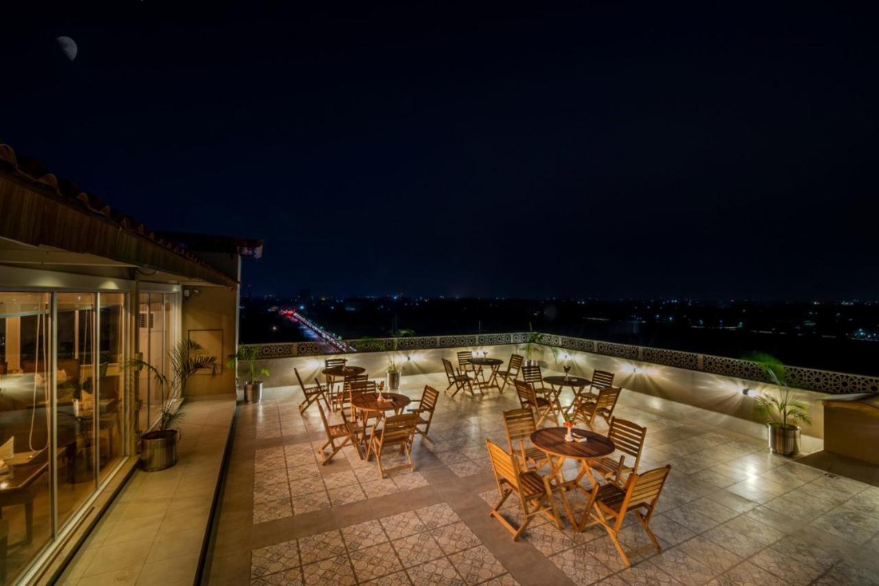 Hotel One Garden Town, Лахор Екстериор снимка